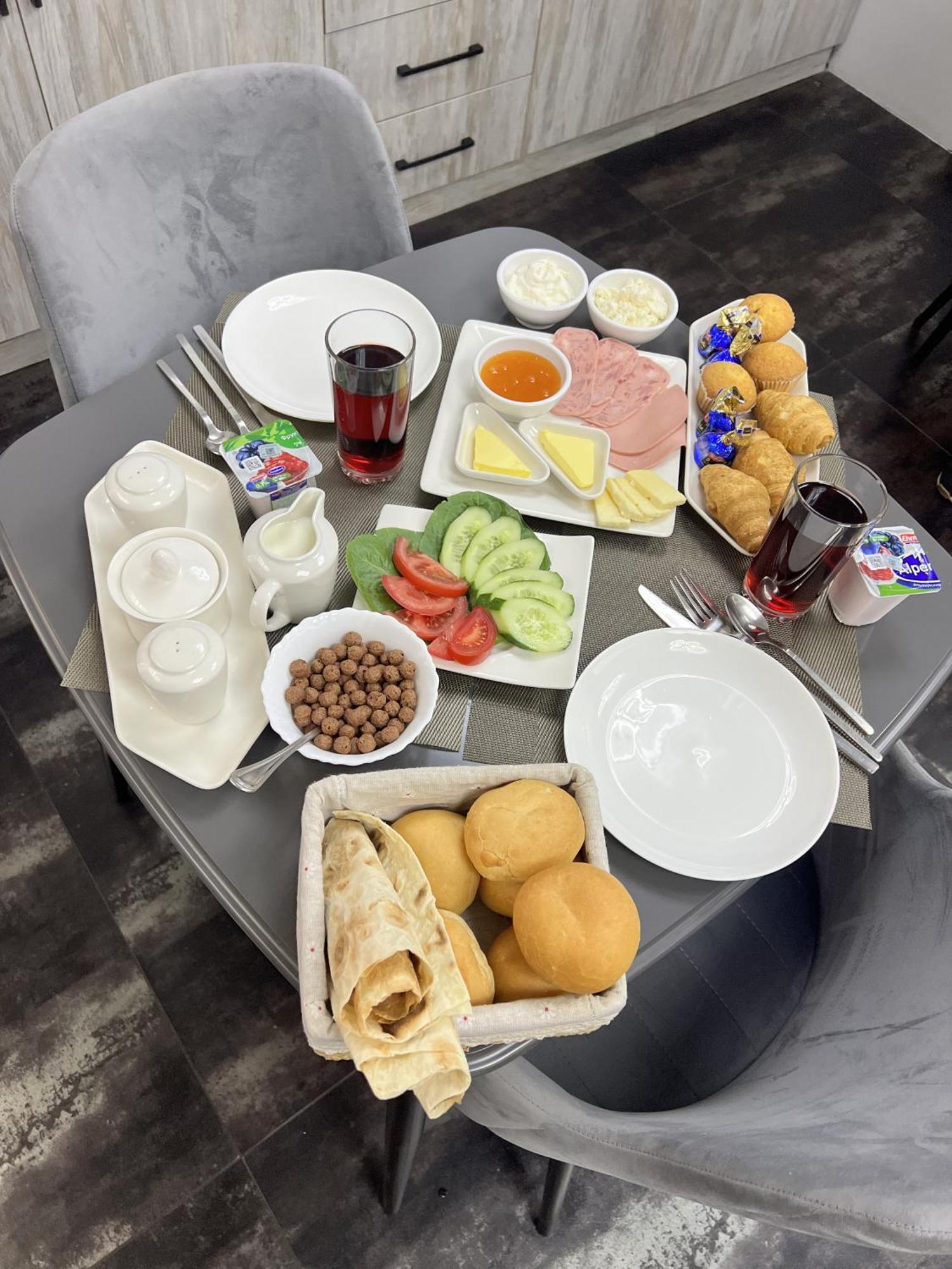 Mashtots Hotel เยเรวาน ภายนอก รูปภาพ