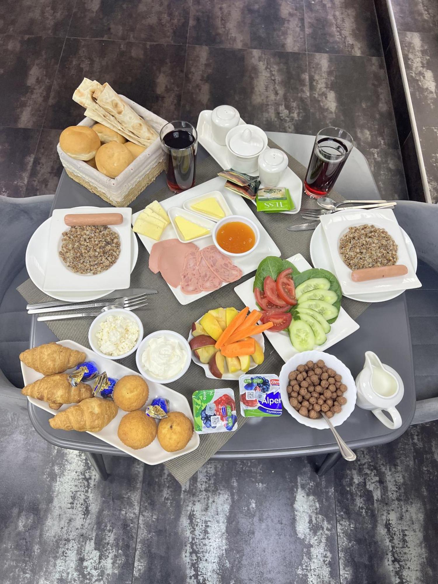 Mashtots Hotel เยเรวาน ภายนอก รูปภาพ