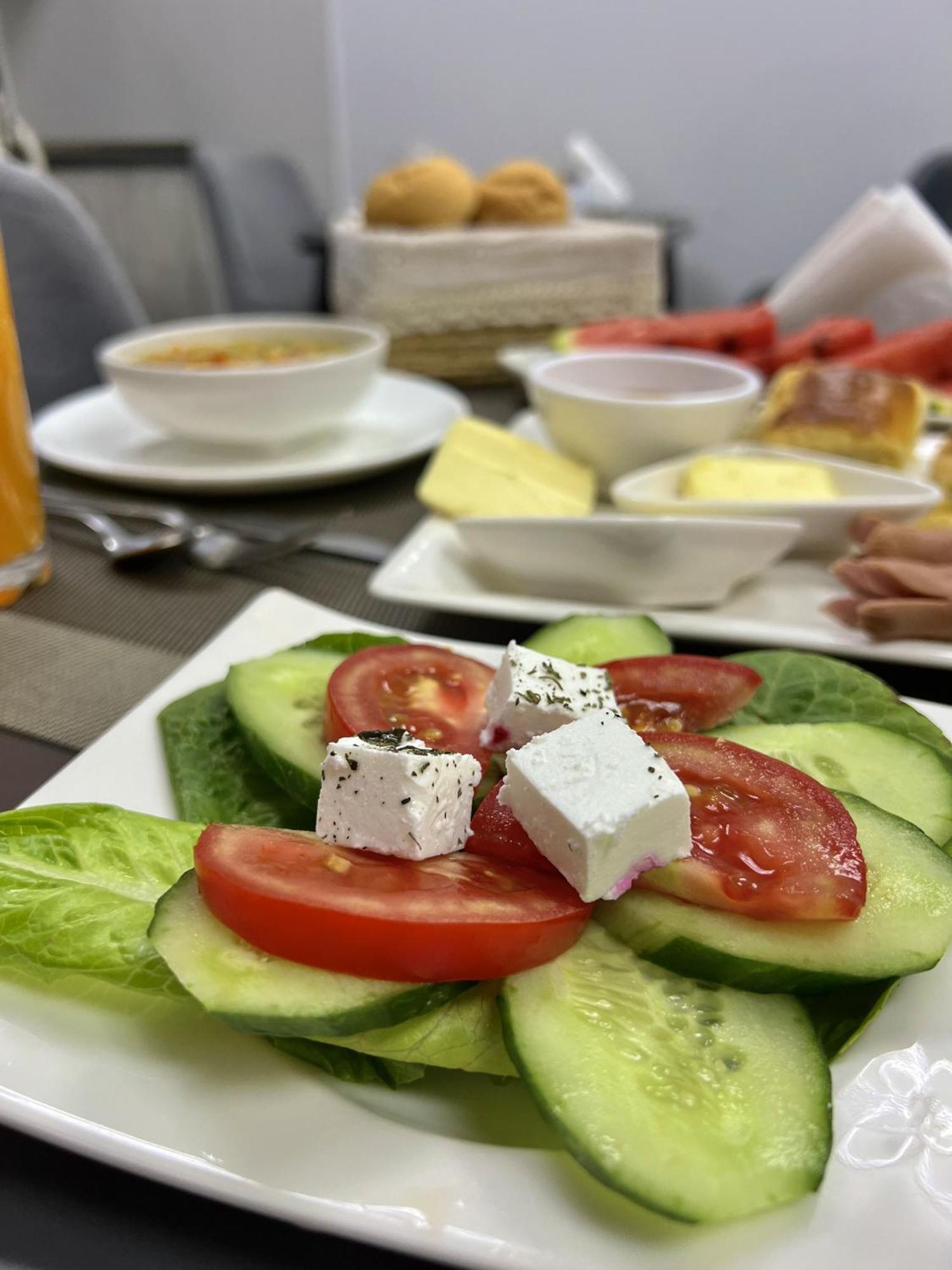Mashtots Hotel เยเรวาน ภายนอก รูปภาพ