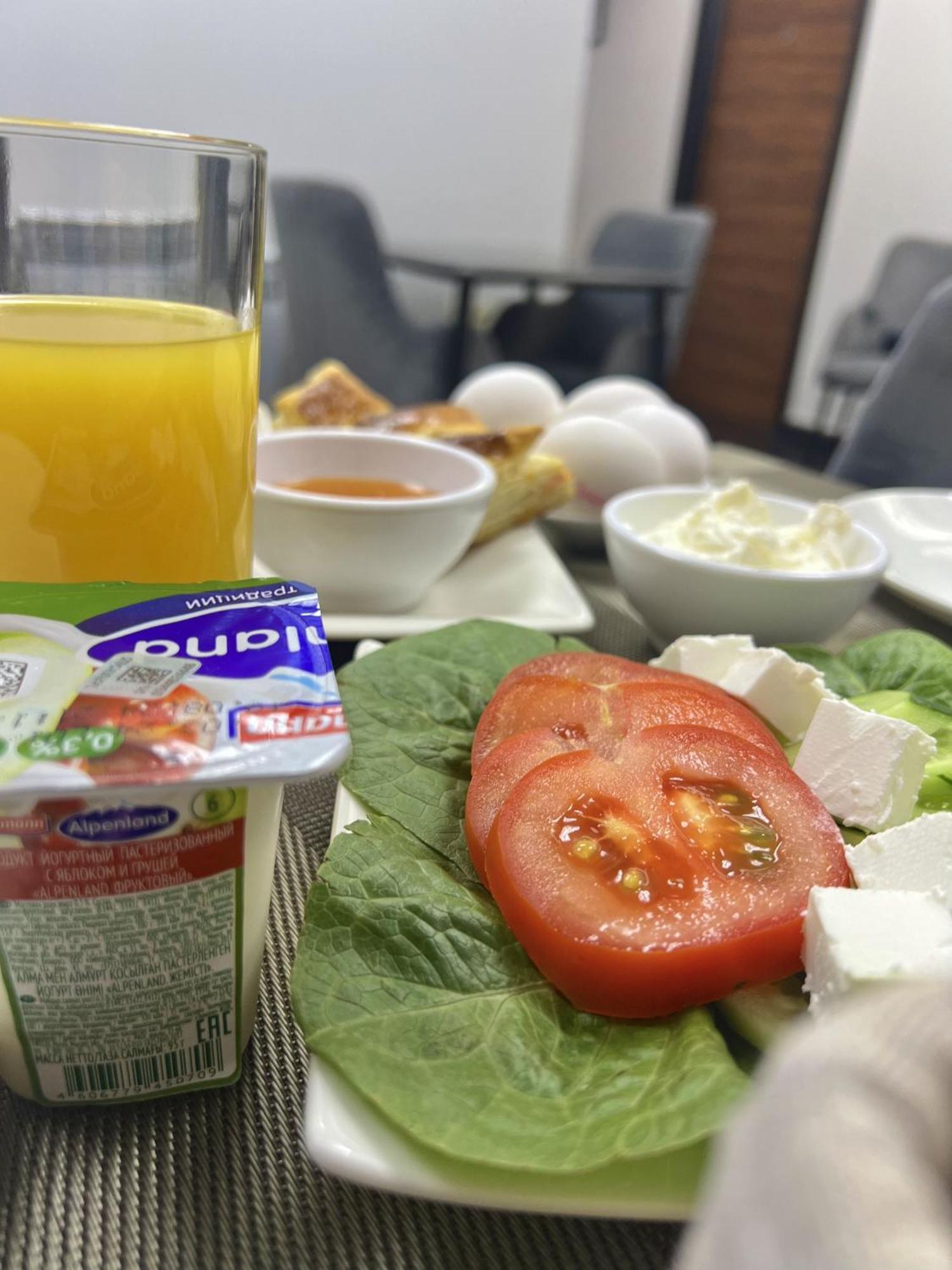 Mashtots Hotel เยเรวาน ภายนอก รูปภาพ